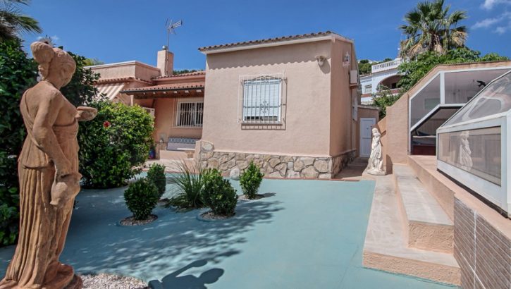 Villa met zeezicht in Moraira Costa Blanca