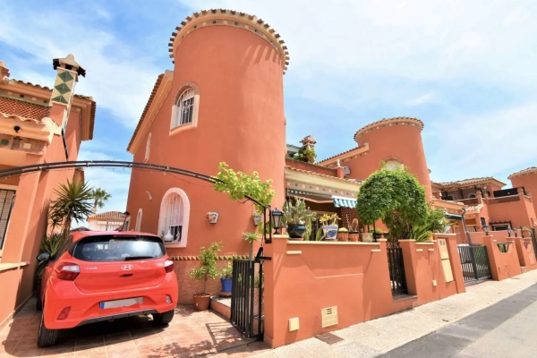Vrijstaand huis in Orihuela Costa